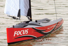 Lade das Bild in den Galerie-Viewer, Bancroft Focus V3 Red 995mm (39.2&quot;) Sailboat - RTR BNC1047-002
