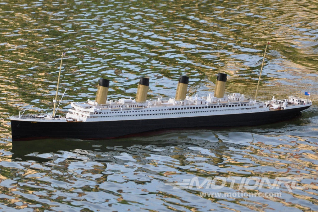 Bancroft RMS Titanic 1/150 Scale 1800mm (70.2") British Liner - RTR BNC1058-003