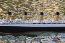 Lade das Bild in den Galerie-Viewer, Bancroft RMS Titanic 1/150 Scale 1800mm (70.2&quot;) British Liner - RTR BNC1058-003
