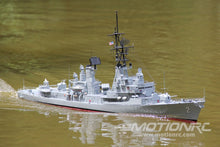 Lade das Bild in den Galerie-Viewer, Bancroft USS Charles Adams 1/100 Scale 1375mm (53.6&quot;) US Guided Missile Destroyer - RTR BNC1061-003
