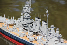 Lade das Bild in den Galerie-Viewer, Bancroft USS North Carolina 1/200 Scale 1100mm (42.9&quot;) US Battleship - RTR BNC1059-003
