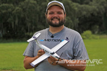 Lade das Bild in den Galerie-Viewer, Skynetic Model 220 EPP with Gyro 450mm (17.7&quot;) Wingspan - FTR SKY1061-002
