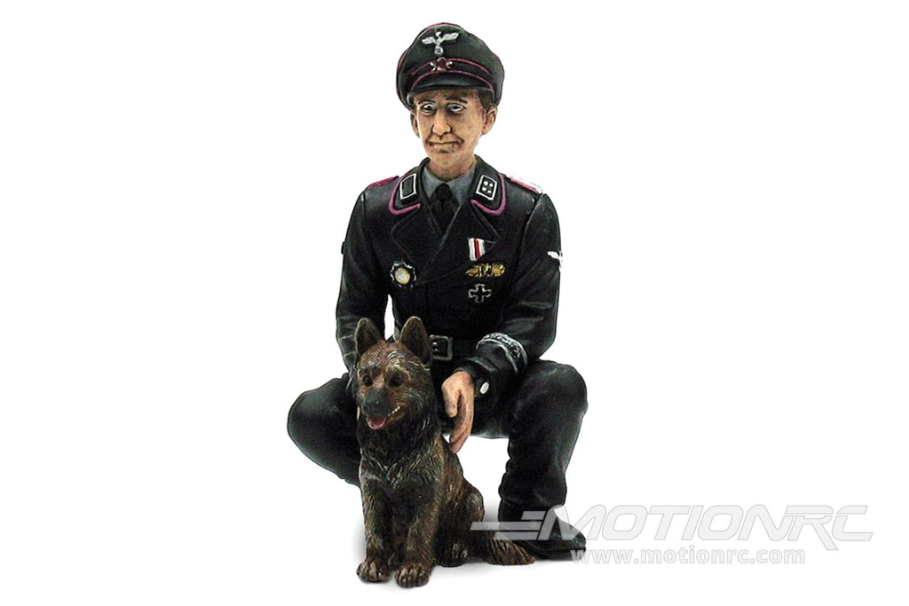 Torro 1/16 Scale Figure Colonel Otto Paetsch with Dog TOR222285120