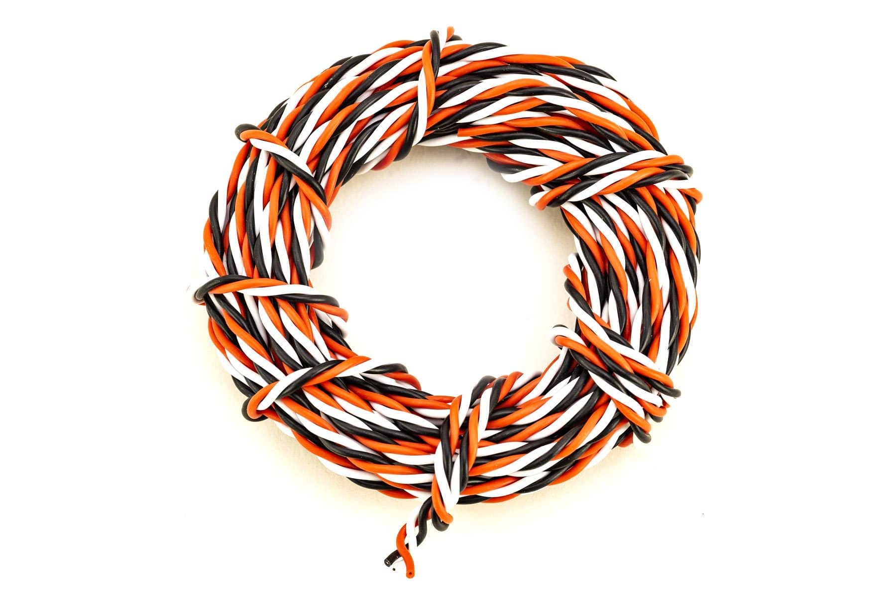 BenchCraft 26 Gauge Twisted Servo Wire - White/Red/Black (5 Meters) BCT5003-008