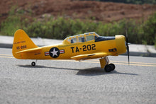 Lade das Bild in den Galerie-Viewer, Freewing AT-6 Texan Yellow 1450mm (57&quot;) Wingspan - PNP FW30311P
