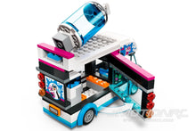 Lade das Bild in den Galerie-Viewer, LEGO City Penguin Slushy Van 60384
