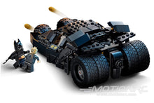 Lade das Bild in den Galerie-Viewer, LEGO DC Batman™ Batmobile™ Tumbler: Scarecrow™ Showdown 76239
