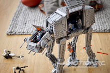 Lade das Bild in den Galerie-Viewer, LEGO Star Wars AT-AT 75288
