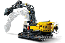 Lade das Bild in den Galerie-Viewer, LEGO Technic Heavy-Duty Excavator 42121
